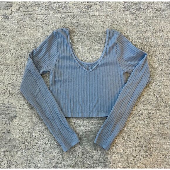 Aeropostale Blue Long Sleeve Crop Top Seamless Reversible - Picture 2 of 3